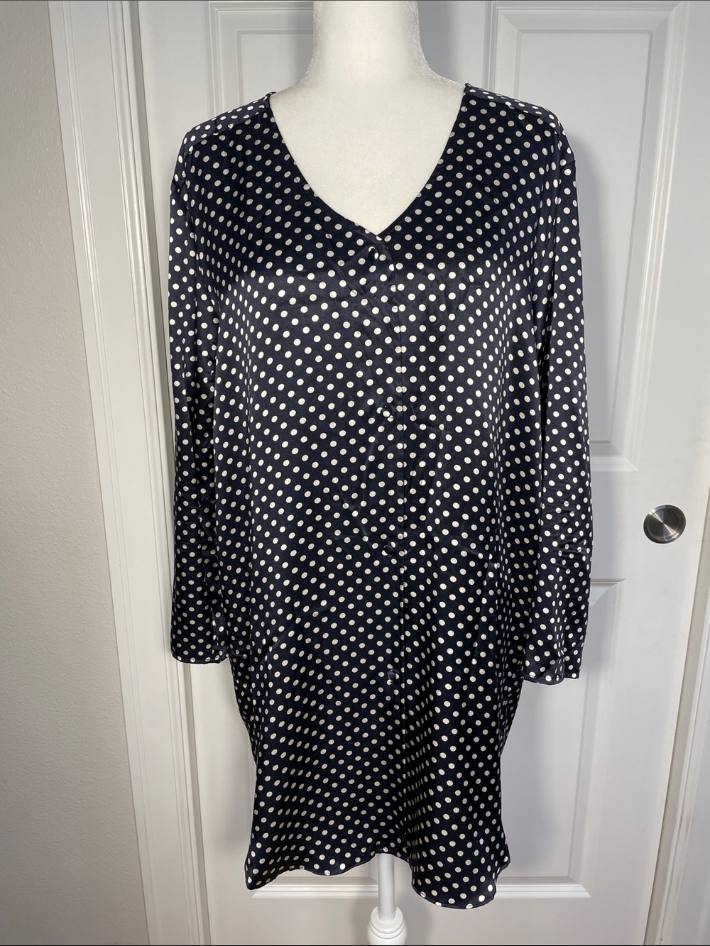 Silx by August Silk Shirt Dress Medium Mini V Neck Polka Dot Long Sleeve Silk